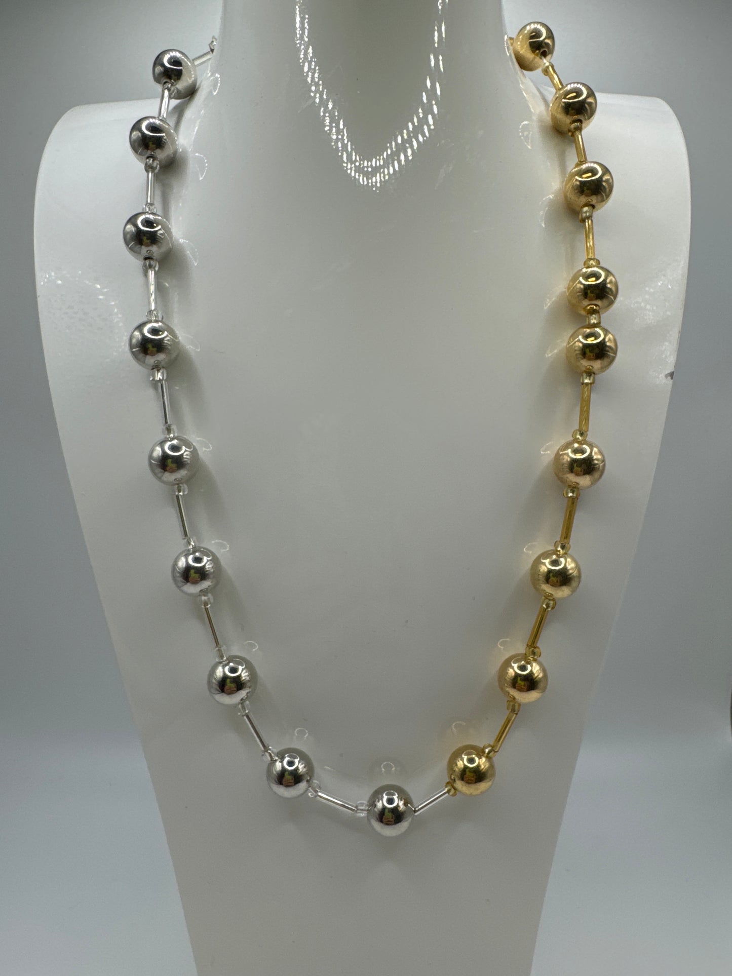 CHIC - Two Tone Ball Necklace
