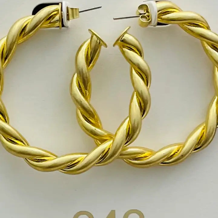 Vintage Twisted Hoop-Gold